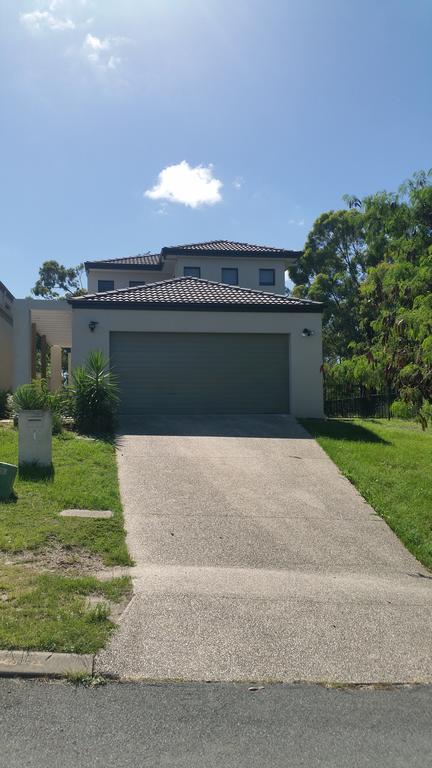 Molendinar QLD Maitland Accommodation