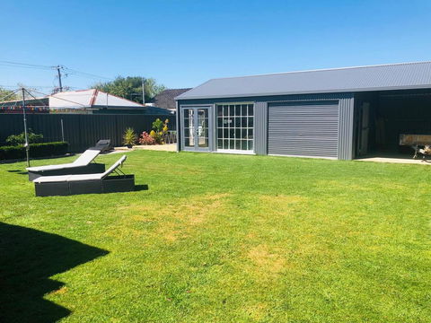 Central Holiday Home On Hume - Maitland Accommodation 1