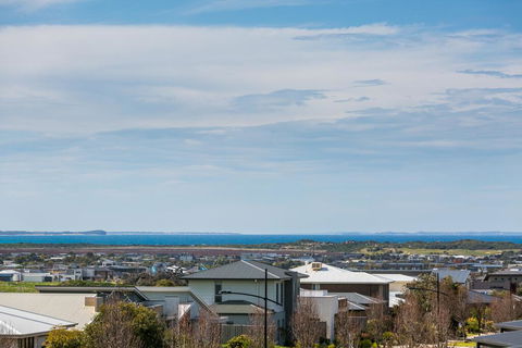Centreside Ocean Views 59 - Maitland Accommodation 2