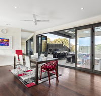 Chilled Chart Hills with Spa Pool Table and Wifi - Maitland Accommodation