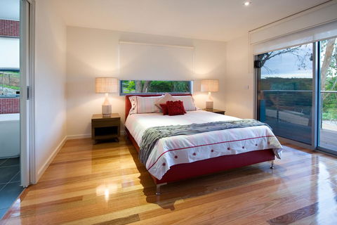 Cinque - Maitland Accommodation 3