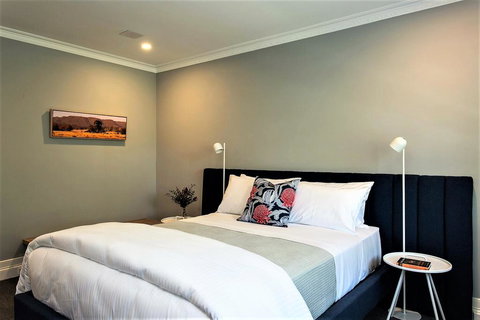 Closeburn House - Maitland Accommodation 2