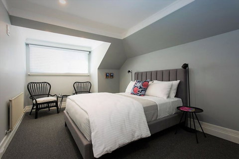 Closeburn House - Maitland Accommodation 1