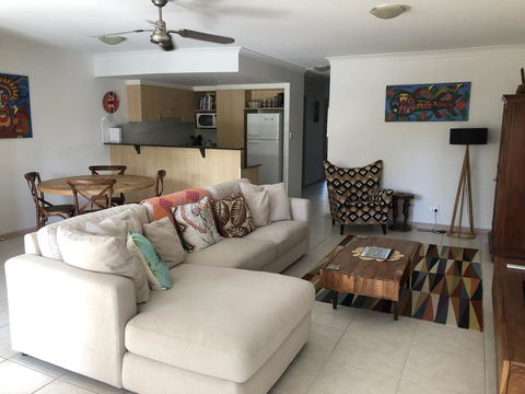Cockleshell Sands - Maitland Accommodation 2