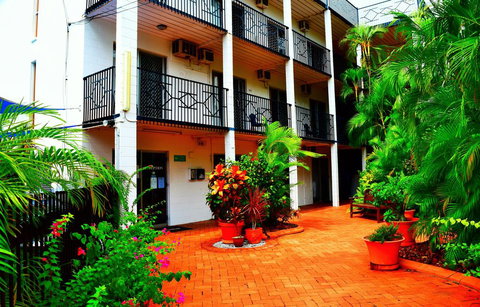 Coconut Grove Holiday Apartments - Maitland Accommodation 1