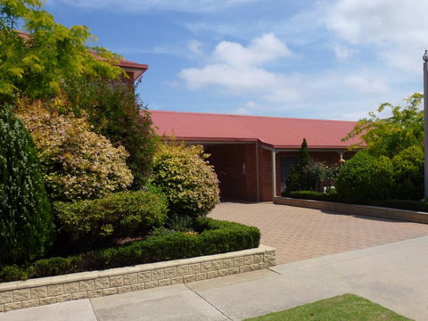 Colonial Motor Inn Bairnsdale Golden Chain Property - Maitland Accommodation 2