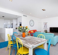 Colour  Swank at The Mill in the Heart of CBD - Maitland Accommodation