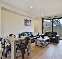 Comfort Inn  Apartments Dandenong - Maitland Accommodation