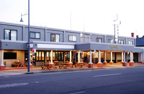 Commodore Motor Inn - Maitland Accommodation 0