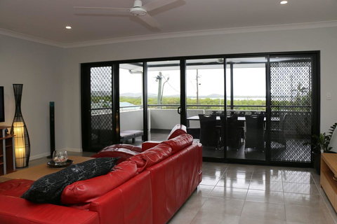 Cooktown Harbour View Luxury Apartments - Maitland Accommodation 0