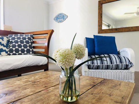 Coolum Classic Beach Shack - Pet Friendly - Maitland Accommodation 2