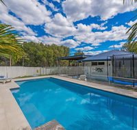 Coolum House Pet Friendly - Maitland Accommodation