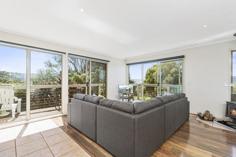 Coral Reef - Maitland Accommodation 2