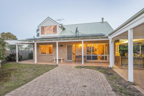 Country Cottage - Maitland Accommodation 1