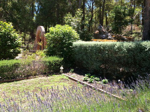 Crabapple Lane - Maitland Accommodation 2