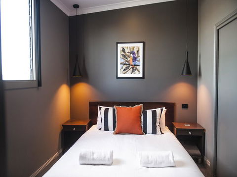 Criterion Hotel Sale - Maitland Accommodation 0