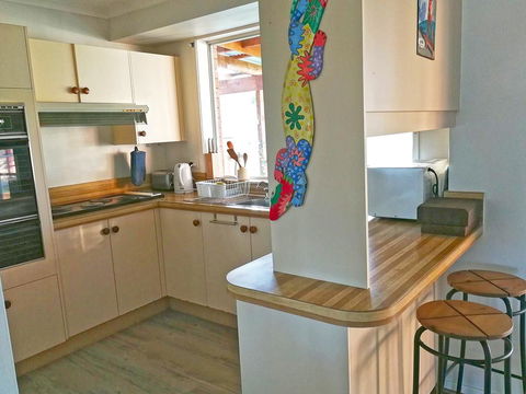 Culburra Beach House @ Culburra Beach - Maitland Accommodation 2