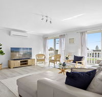 Culburra Beach Retreat - close to two beaches - Maitland Accommodation