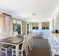 Curleys  Culburra - Family  Pet Friendly - Maitland Accommodation