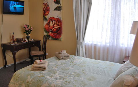 Cutmore Cottages - Meurants Manor - Maitland Accommodation 1