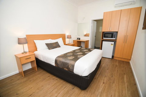 Dandenong Motel - Maitland Accommodation 0