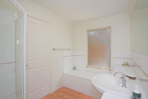 Darian Townhouse 1-28 - Maitland Accommodation 2