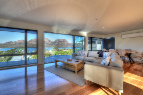 Deja Blu 2 - Maitland Accommodation 2