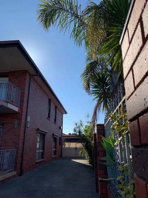 Delightful Bedroom In Bentleigh East - Maitland Accommodation 3