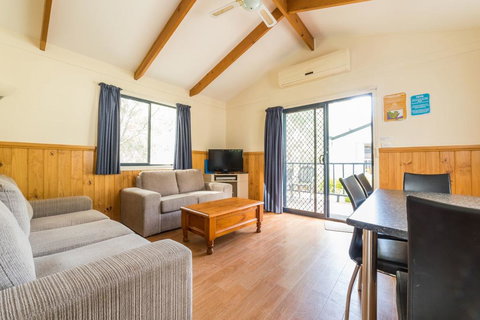 Deniliquin Riverside Caravan Park - Maitland Accommodation 0