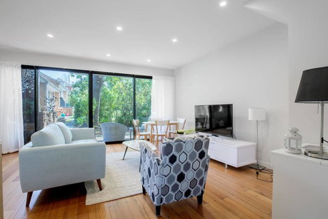 Designer Taste 2BR Townhouse@Hawthorn - Maitland Accommodation 3