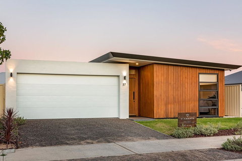 Diamante - Maitland Accommodation 2