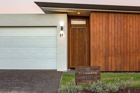 Diamante - Maitland Accommodation 1