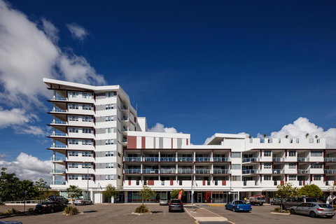 Direct Hotels - Holborn At Central - Maitland Accommodation 1