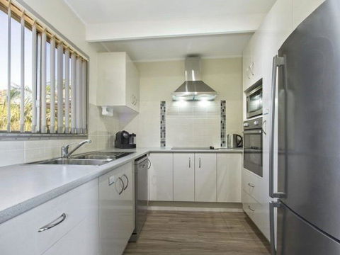 Dolphin Breeze - Fully Fenced And Pet Friendly - Maitland Accommodation 2