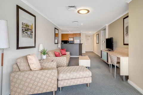 DREAM HARBOUR VIEW 2 BRM // GYM, POOL And PARKING - Maitland Accommodation 3