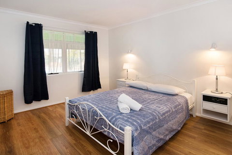 Dunsborough Town Units - Maitland Accommodation 3