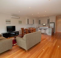 Eastern Beach - Maitland Accommodation