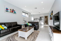 Book Brighton Accommodation Vacations Maitland Accommodation Maitland Accommodation