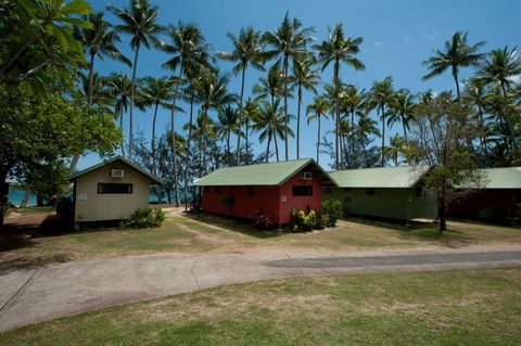Ellis Beach Oceanfront Bungalows - Maitland Accommodation 2