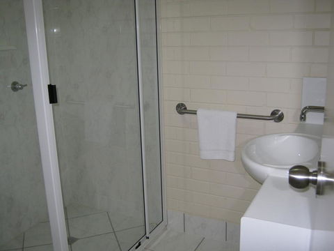 Emu Park Motel - Maitland Accommodation 3