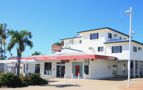 Endeavour Inn Emu Park - Maitland Accommodation 3