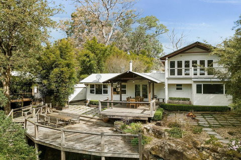 Equanimity - Beautiful Character Filled House! - Maitland Accommodation 0