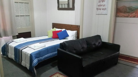 Exchange Hotel Toogoolawah - Maitland Accommodation 1