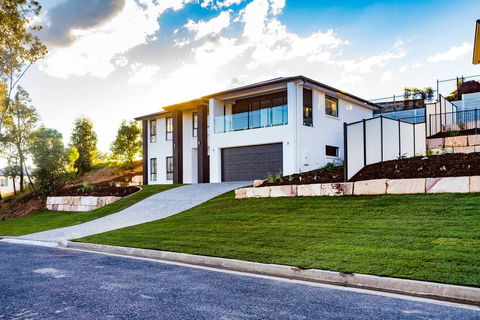 Executive Home Accomodation - Maitland Accommodation 0