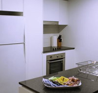 Executively Styled 2 Bed 2 Bath Perfect Location - Maitland Accommodation