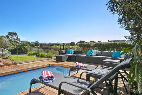 Fabulous Home - Families Only - Maitland Accommodation 0