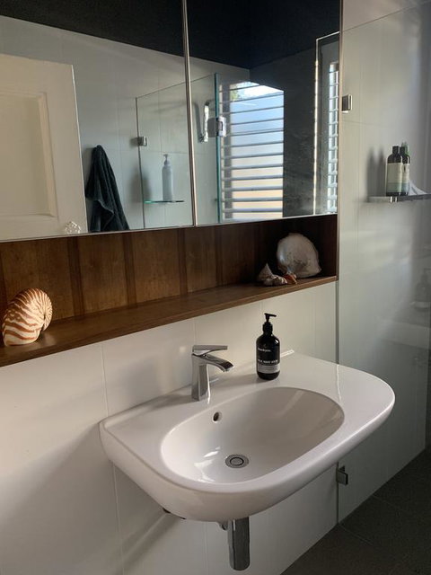 Frangipani House Cooks Hill - Maitland Accommodation 2