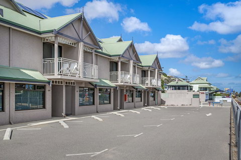 Geraldton Motor Inn - Maitland Accommodation 0