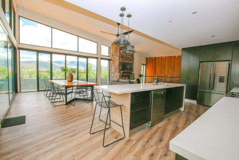 Glass House - Bright - Maitland Accommodation 0