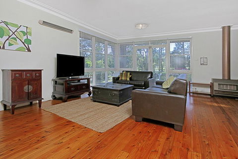 GOLF 39 MOLLYMOOK BEACH - Maitland Accommodation 2